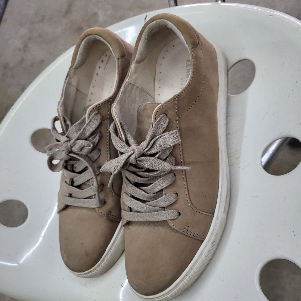 Kenneth Cole shoes - Picture 2 of 3
